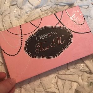 Tease me eyeshadow pallette